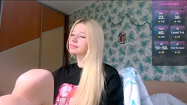Barbie Blondie online show from April 20, 2:07 pm