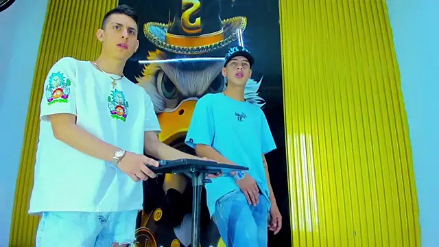 twink scott  online show from December 19, 8:33 pm