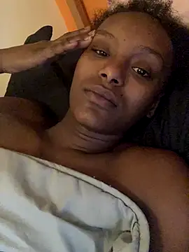    Hannah    online show from December 16, 5:55 am