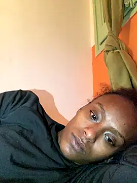    Hannah    online show from December 4, 6:01 am