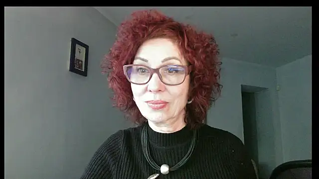 Kelly Flurr online show from May 1, 2:11 pm
