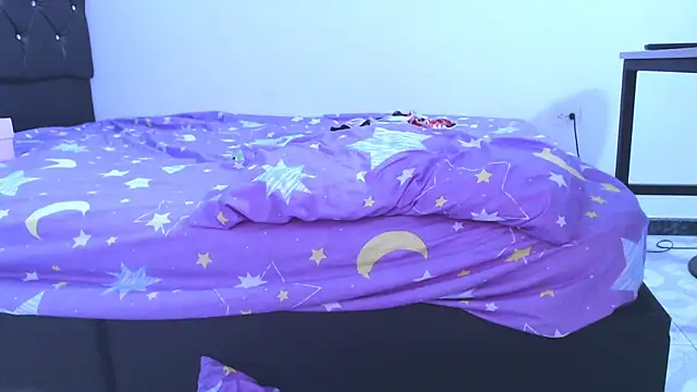 Snapshot of NoaLeon21 chatting on January 14, 8:12 pm NoaLeon21 online show from January 14, 8:12 pm