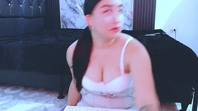 NoaLeon21 online show from February 21, 6:21 pm