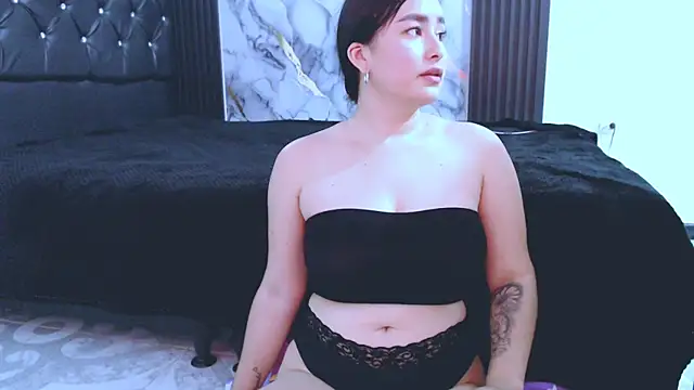 NoaLeon21 online show from February 18, 7:32 pm