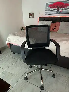 Andressbigcock   online show from November 28, 1:55 pm