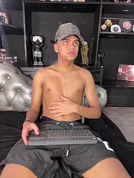 Isaac Collins  online show from December 16, 8:02 pm