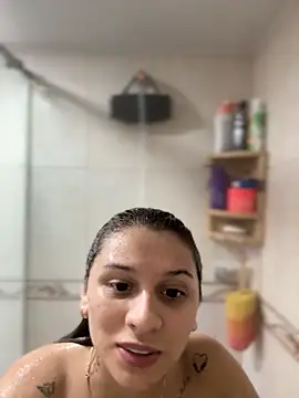 Snapshot of allisonn_parker26 chatting on November 28, 6:41 pm allisonn parker26 online show from November 28, 6:41 pm