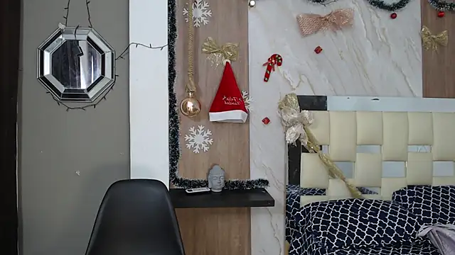 kim curlyy online show from January 9, 2:35 pm