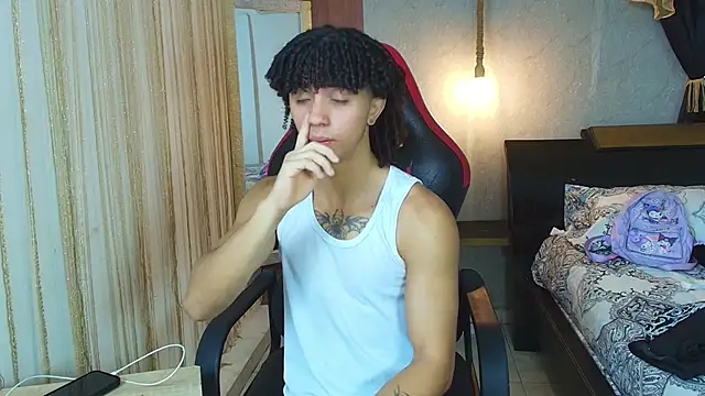 kim curlyy online show from May 18, 2:55 pm