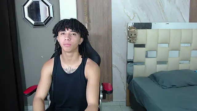 kim curlyy online show from May 12, 1:28 pm