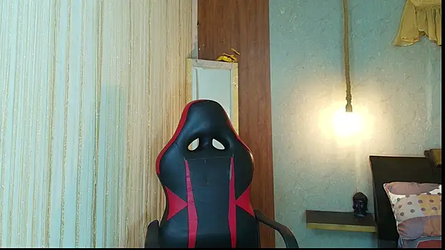 kim curlyy online show from March 18, 1:24 pm