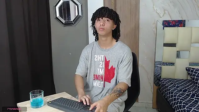 kim curlyy online show from March 24, 1:22 pm