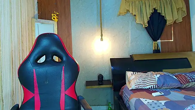 kim curlyy online show from April 12, 1:14 pm