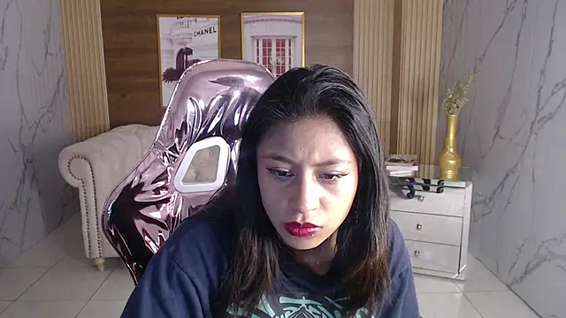 Snapshot of serabella_s chatting on November 29, 1:00 pm serabella s online show from November 29, 1:00 pm