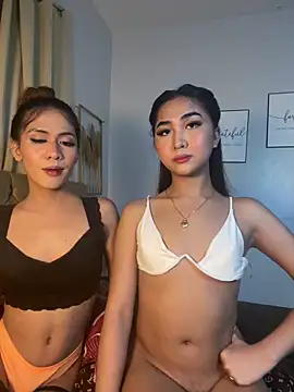 Diannellove online show from February 15, 5:01 pm