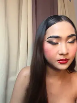 Diannellove online show from May 10, 4:31 pm