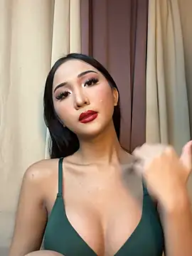 Diannellove online show from June 21, 4:24 pm