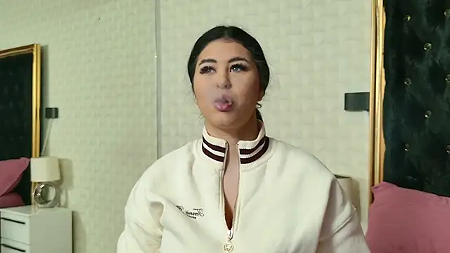 MegaBoobsDeee online show from December 23, 4:56 am