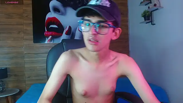 Michaelkoiv online show from December 1, 12:39 pm