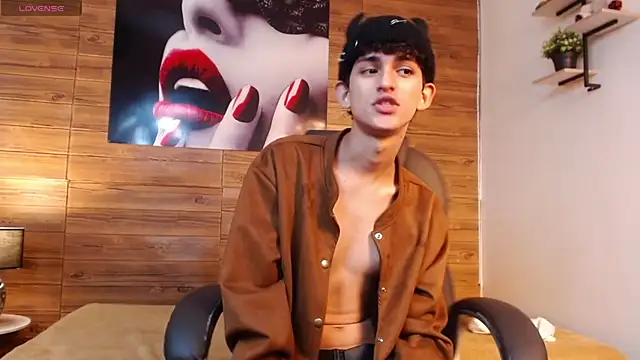 Snapshot of Michaelkoiv chatting on January 5, 5:49 pm Michaelkoiv online show from January 5, 5:49 pm