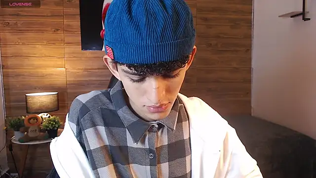 Michaelkoiv online show from March 28, 11:44 am