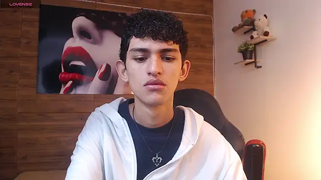 Snapshot of Michaelkoiv chatting on January 18, 12:30 pm Michaelkoiv online show from January 18, 12:30 pm