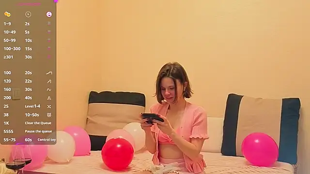 AlexaLurexx online show from February 14, 3:12 pm