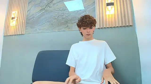 CRISS ALLEN1 online show from February 15, 1:21 pm