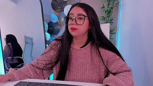 luna cute   online show from January 19, 12:53 pm