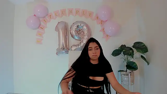 luna cute   online show from February 21, 2:08 pm