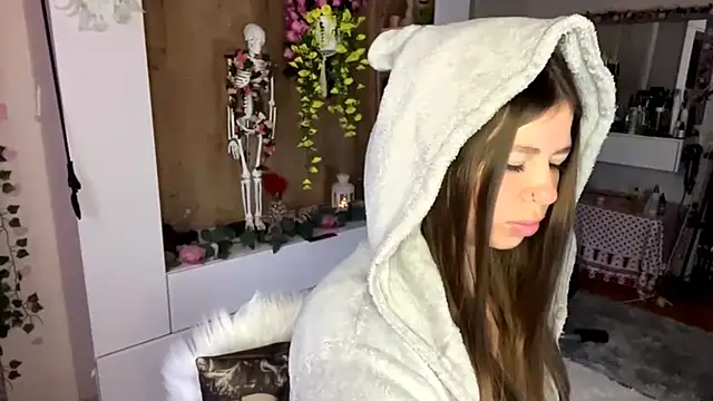 Snapshot of BiasSquabble chatting on November 27, 7:09 am BiasSquabble online show from November 27, 7:09 am