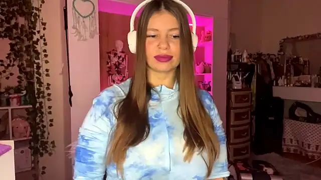 Snapshot of BiasSquabble chatting on November 26, 6:13 am BiasSquabble online show from November 26, 6:13 am