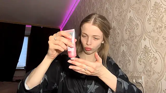 AshlyPalas online show from November 27, 10:37 am