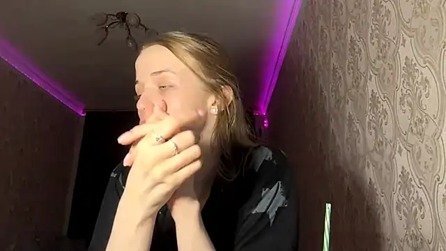 AshlyPalas online show from November 26, 4:23 am