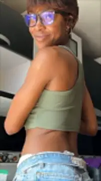 GenesisJordan online show from April 3, 7:09 pm