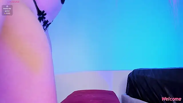 Snapshot of Anthonela_art chatting on January 17, 1:37 pm Anthonela art online show from January 17, 1:37 pm