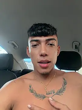 Bryan robayo5 online show from April 17, 10:12 pm