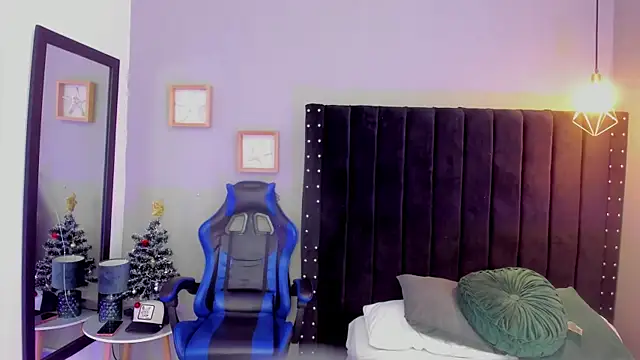 Bryan robayo5 online show from December 20, 11:35 am