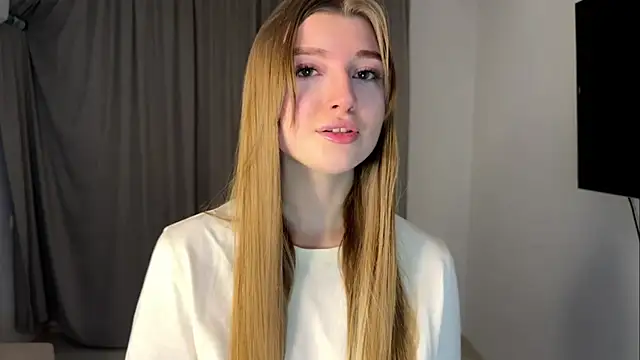 Michell Rosse online show from November 30, 6:52 pm