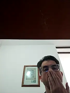 Fuegosutil online show from January 10, 6:36 pm