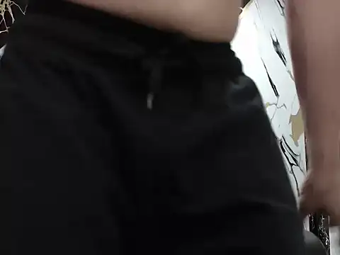 simonm667 online show from April 1, 8:06 pm