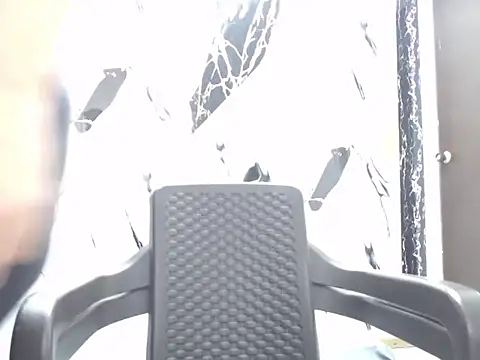 simonm667 online show from April 5, 8:15 pm