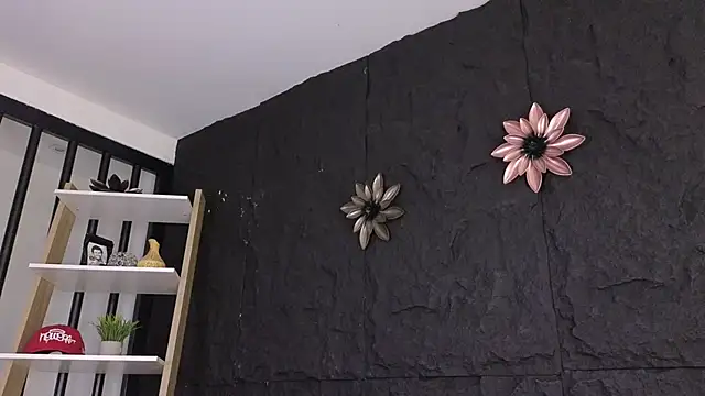 Paulo 527 online show from January 8, 9:10 pm