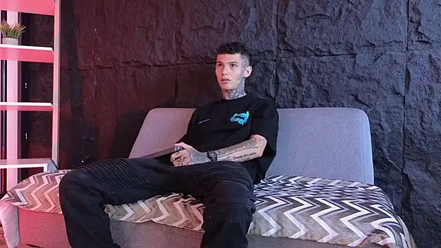 Paulo 527 online show from January 9, 9:33 pm