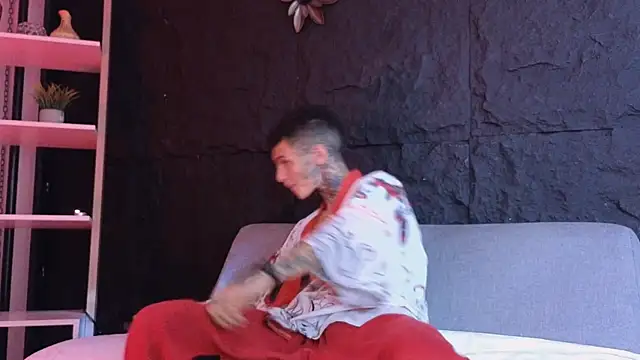 Paulo 527 online show from January 7, 9:09 pm