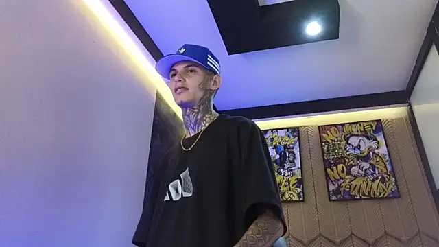 Paulo 527 online show from February 17, 9:01 pm