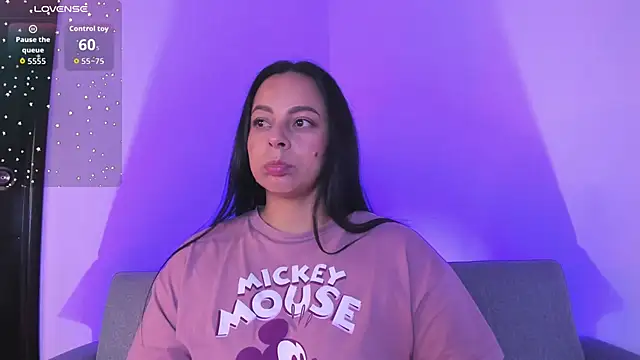 jimena chic1 online show from April 15, 8:20 pm