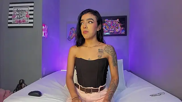 VictoriaMeller online show from December 17, 10:04 pm