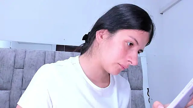 ZafiraNavarro online show from March 10, 7:40 pm