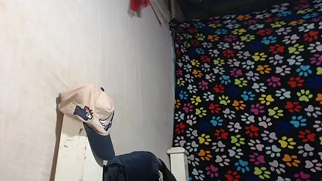 ELIZABET2- online show from February 2, 10:58 am